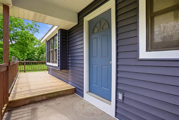 8908 Wondermere RD, Wonder Lake, IL 60097