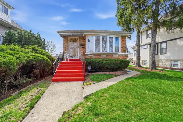 624 S 17th AVE, Maywood, IL 60153