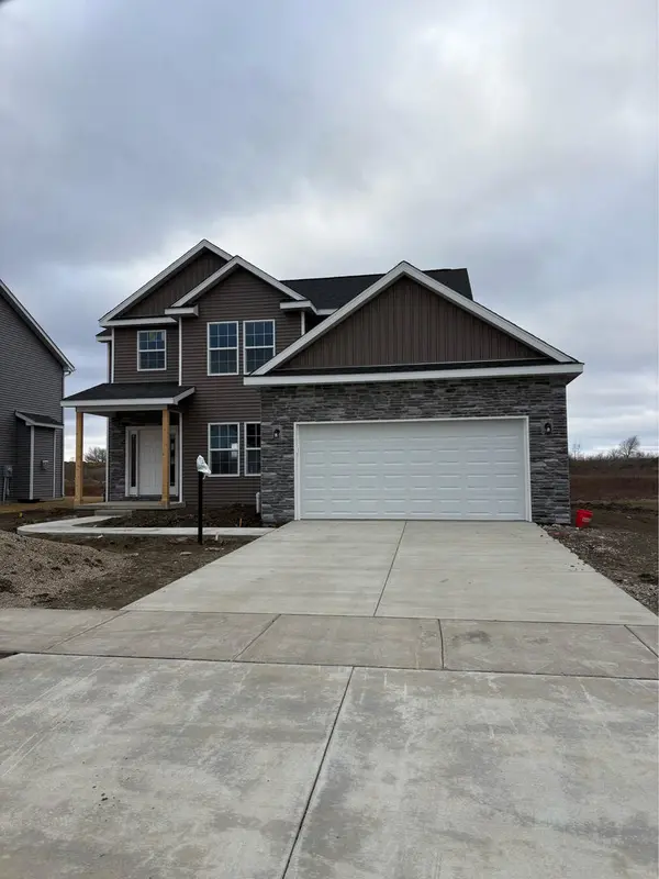 1419 Warwick DR, Savoy, IL 61874