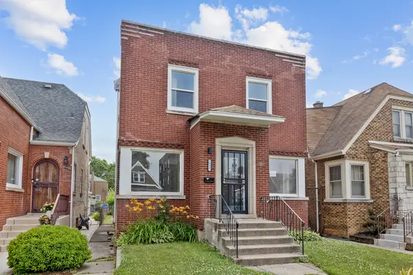 10437 S Eberhart AVE, Chicago, IL 60628
