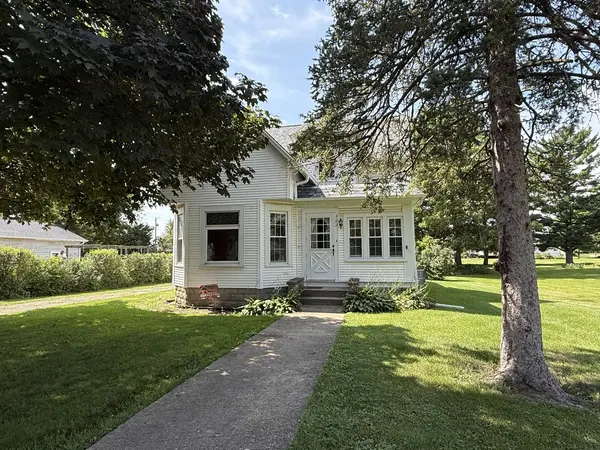 302 S John ST, Sublette, IL 61367