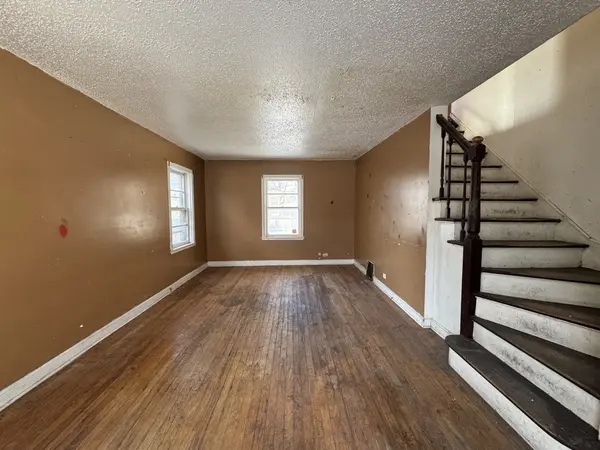 9926 S Luella AVE, Chicago, IL 60617
