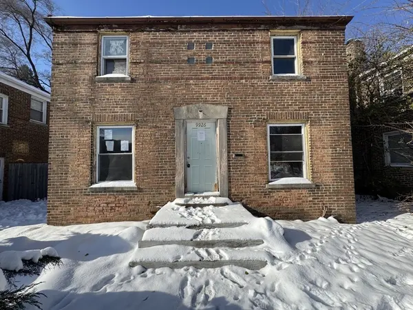 9926 S Luella AVE, Chicago, IL 60617