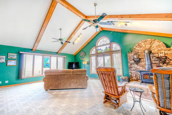 11N315 Mcgough RD, Hampshire, IL 60140