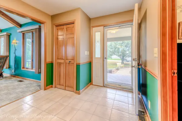 11N315 Mcgough RD, Hampshire, IL 60140
