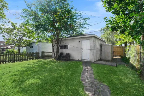 8040 S May ST, Chicago, IL 60620