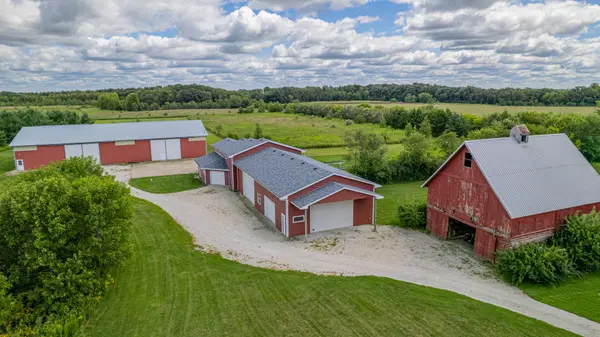 1340 E 2700 North RD, Ashkum, IL 60911