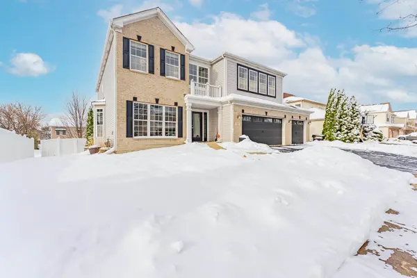 271 Stonegate RD, Bolingbrook, IL 60440