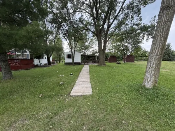 2795 E 28th Lot 1092 RD, Seneca, IL 61360