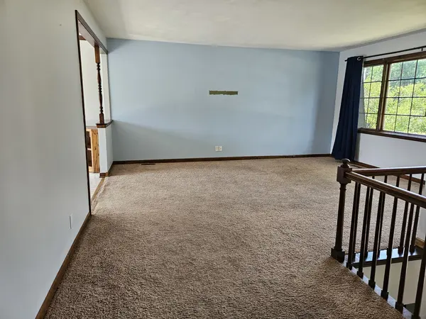 414 Cedar ST, Lake In The Hills, IL 60156