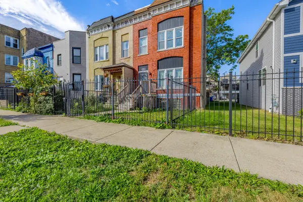 1908 S Sawyer AVE, Chicago, IL 60623