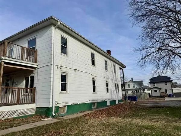 223 S Lincoln AVE, Davenport, IA 52802