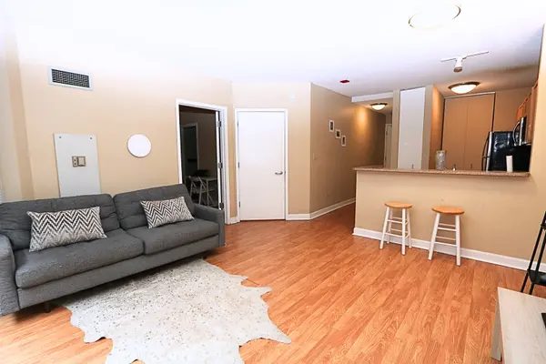 222 N Columbus DR #1705, Chicago, IL 60601