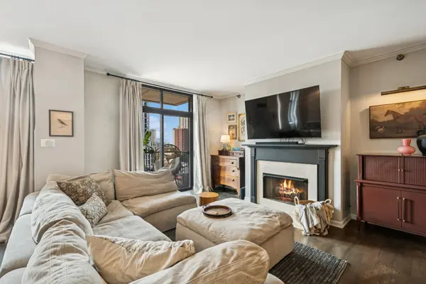 1122 N Dearborn ST #8E, Chicago, IL 60610
