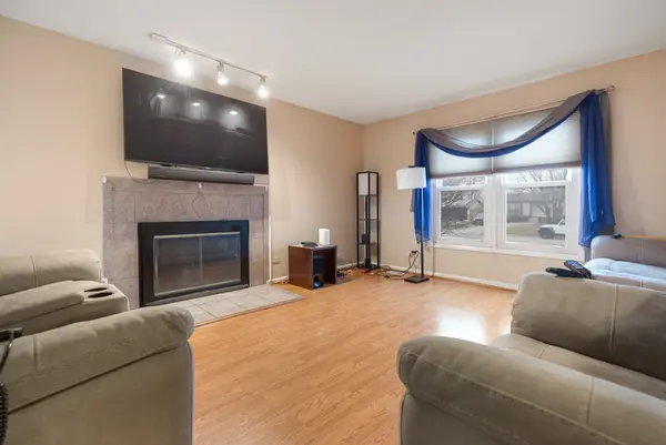 17481 Eastgate DR, Country Club Hills, IL 60478