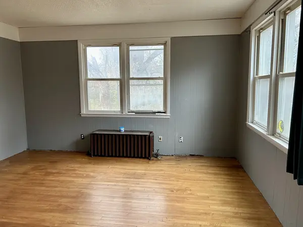230 E Porter ST, Oglesby, IL 61348