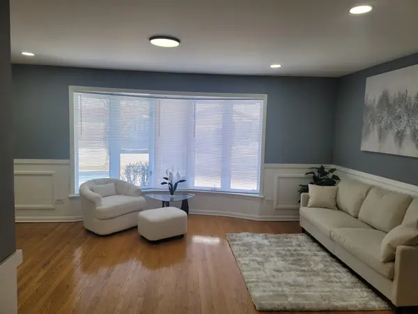 295 Saginaw AVE, Calumet City, IL 60409