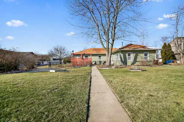 123 Crescent LN, Cabery, IL 60919