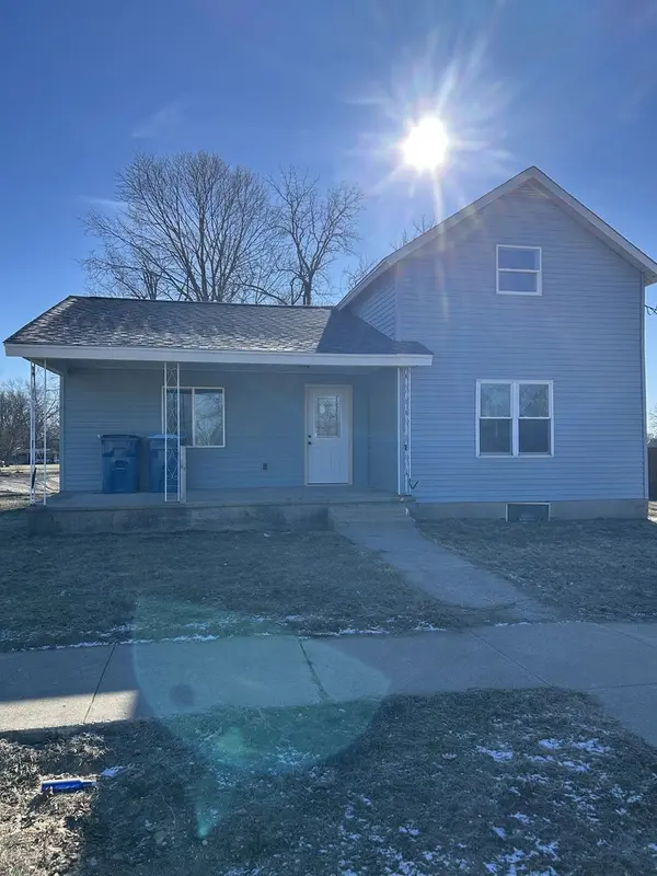 129 W Main ST, Amboy, IL 61310