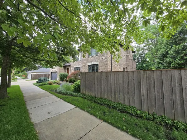 7007 W Hayes AVE, Chicago, IL 60631