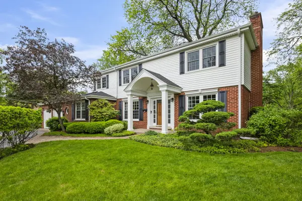 703 E Thomas ST, Arlington Heights, IL 60004