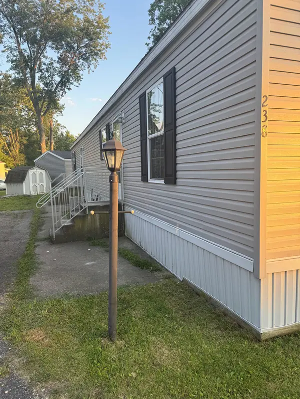 238 Dewey ST, Urbana, IL 61802