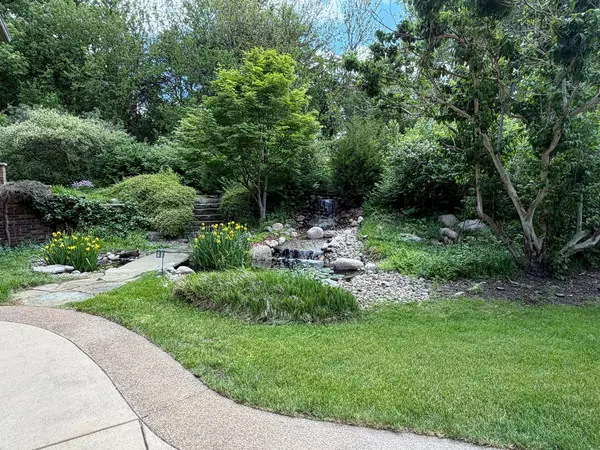 1005 W Summit ST, Maquoketa, IA 52060