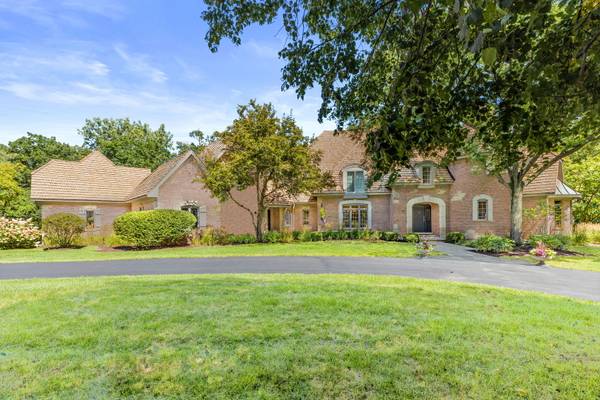 1485 Abington Cambs DR, Lake Forest, IL 60045