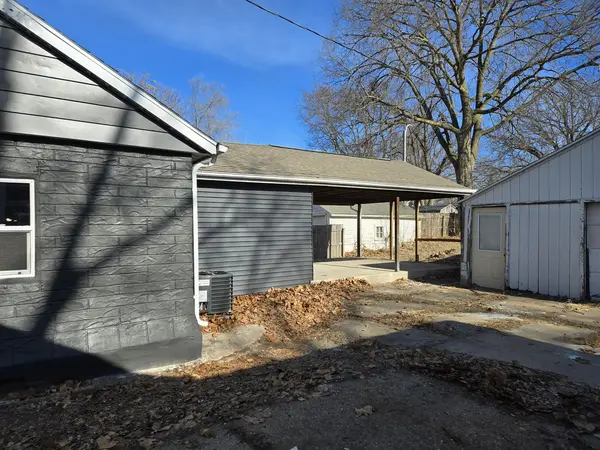 1208 S 3rd ST, Pekin, IL 61554