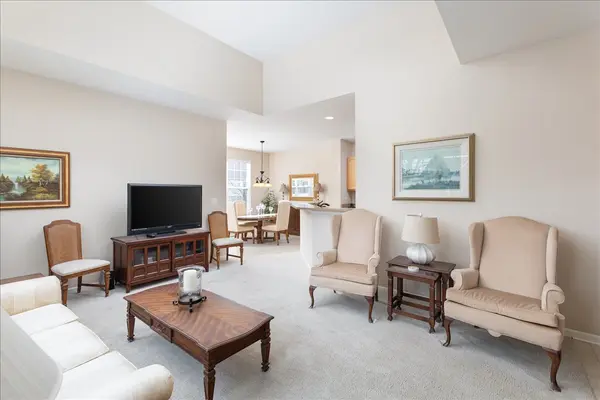 2665 Barrington CIR #2665, Naperville, IL 60564