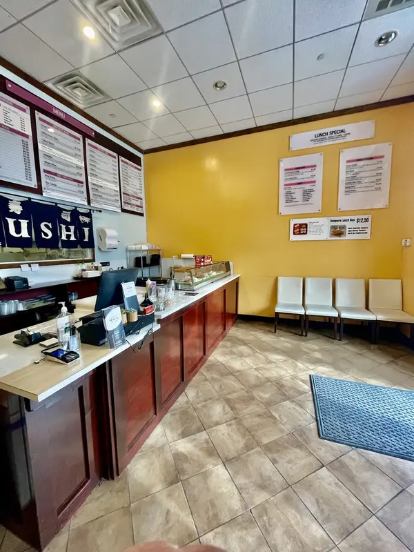 220 N Smith ST, Palatine, IL 60067