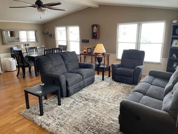 605 Pine ST #18, Normal, IL 61761
