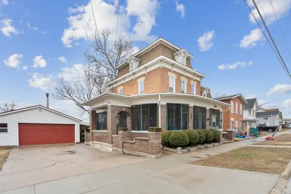 512 Broad ST, Sabula, IA 52070