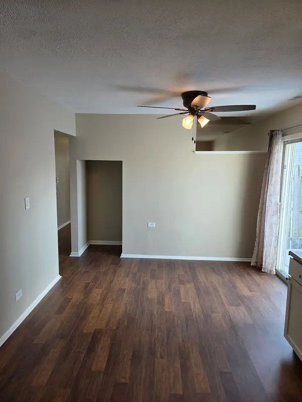 209 Mill Stream DR, Bolingbrook, IL 60440