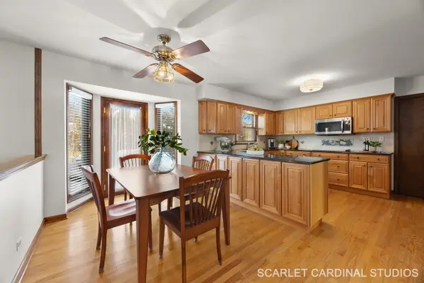 307 Leeds CT, Naperville, IL 60565