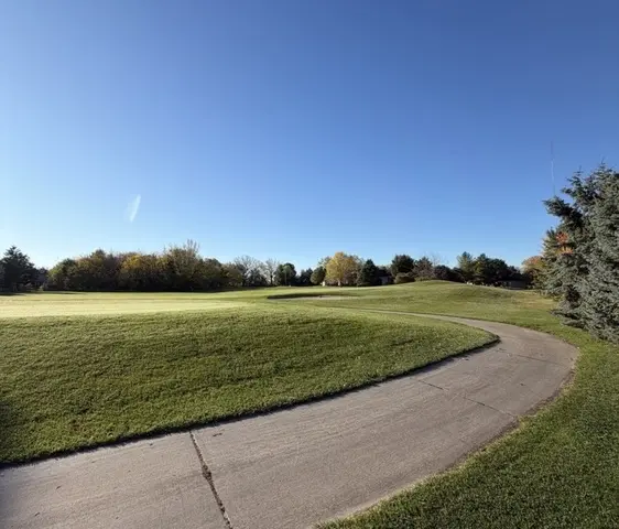 3865 W Nettle Creek DR, Morris, IL 60450