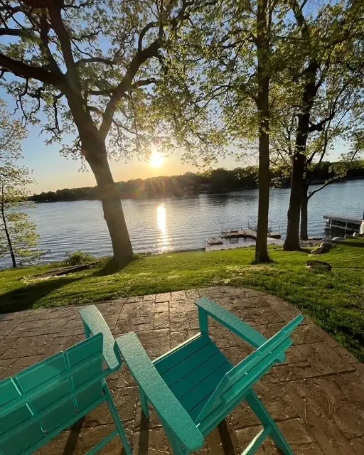 1590 Lake Holiday DR, Lake Holiday, IL 60548