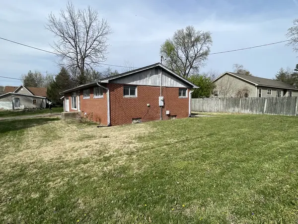 306 S Carter ST, Carterville, IL 62918