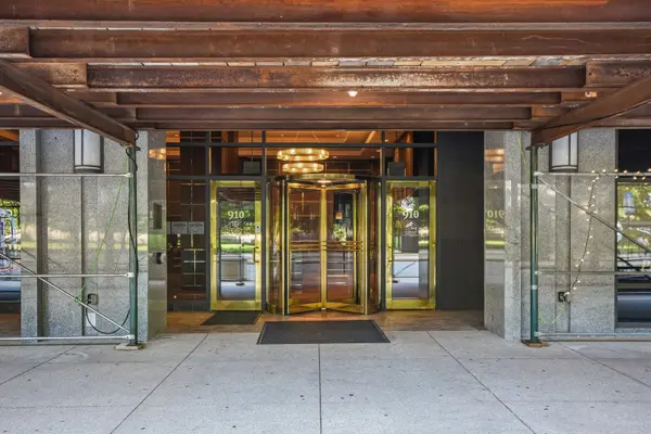 910 S Michigan AVE #2006, Chicago, IL 60605