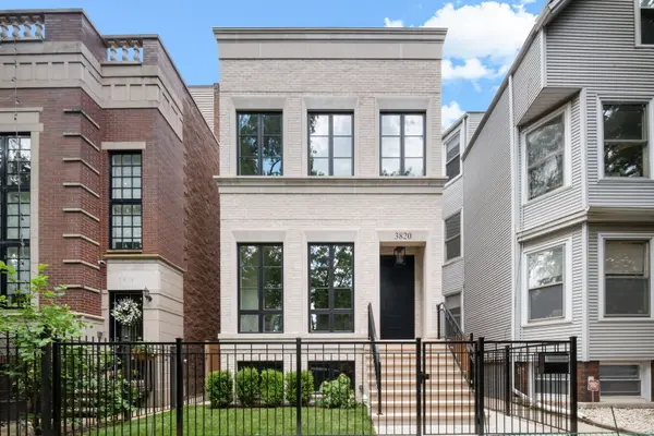 3820 N Wayne AVE, Chicago, IL 60613