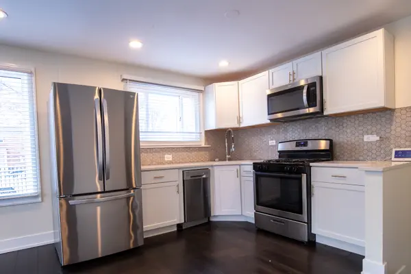 10005 S Calhoun AVE, Chicago, IL 60617