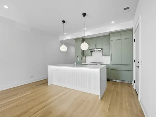2471 N Clybourn AVE #2, Chicago, IL 60614