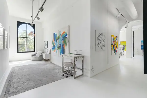 3312 W Belle Plaine AVE #4, Chicago, IL 60618