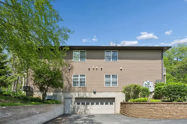 2997 3rd ST #200, Moline, IL 61265