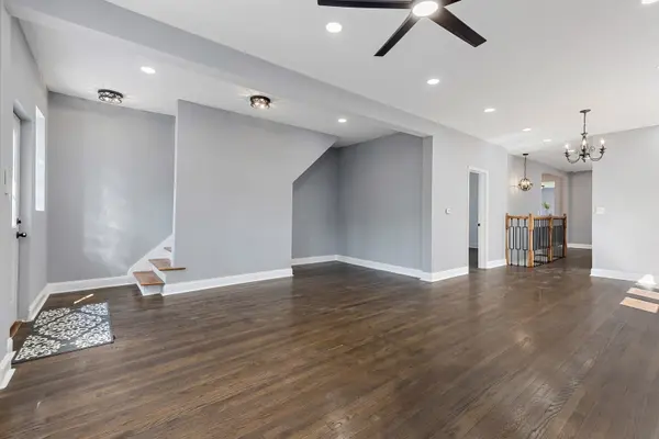 5068 W Congress Pkwy, Chicago, IL 60644