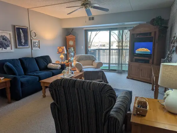 1424 Woodbridge RD #2H, Joliet, IL 60436