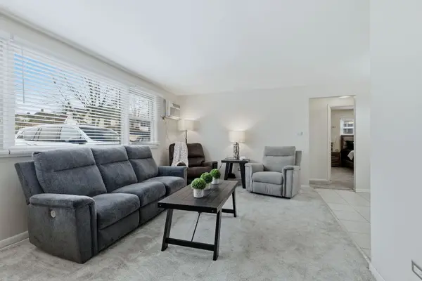 222 Washington BLVD #105, Oak Park, IL 60302