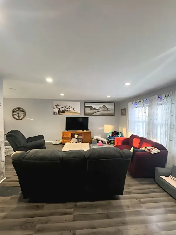 13 Charlton DR, Kankakee, IL 60901