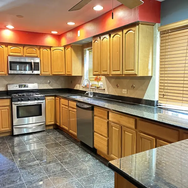 11024 S Morgan ST, Chicago, IL 60643