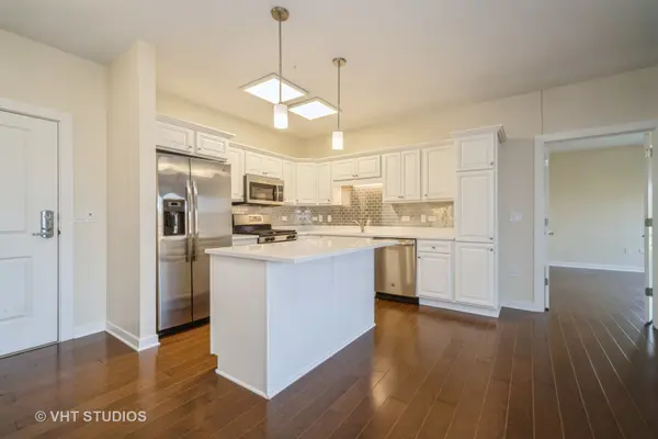 2150 Founders DR #234, Northbrook, IL 60062